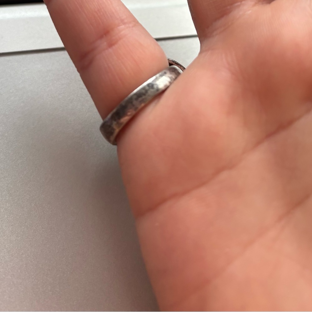 BLACK & SILVER STATEMENT RING - Picture 4 of 4